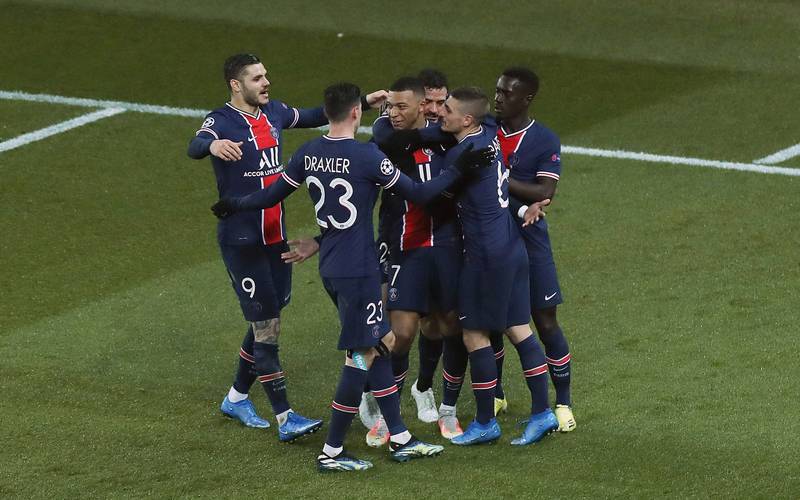 德布劳内精准助攻 主导比赛节奏（德布劳内送出精妙助攻 掌控比赛节奏）