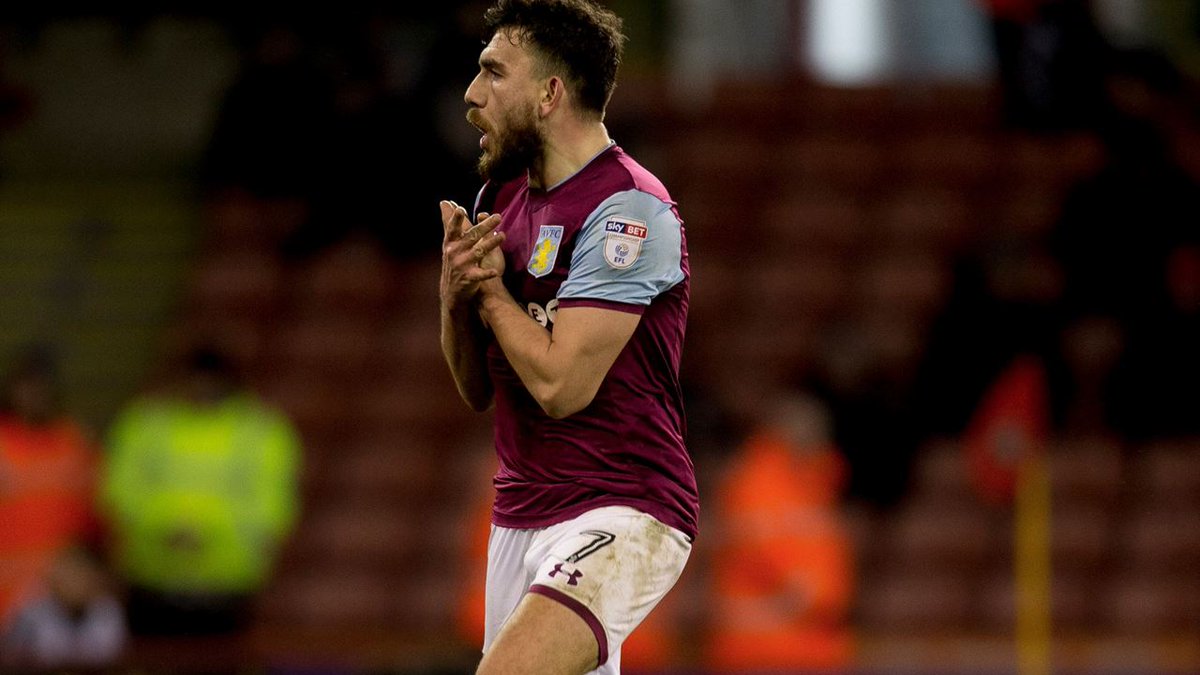 中国澳门球员：澳门联赛球员平均每场收入约445-890元人民币（澳门联赛球员单场平均收入约445至890元人民币）