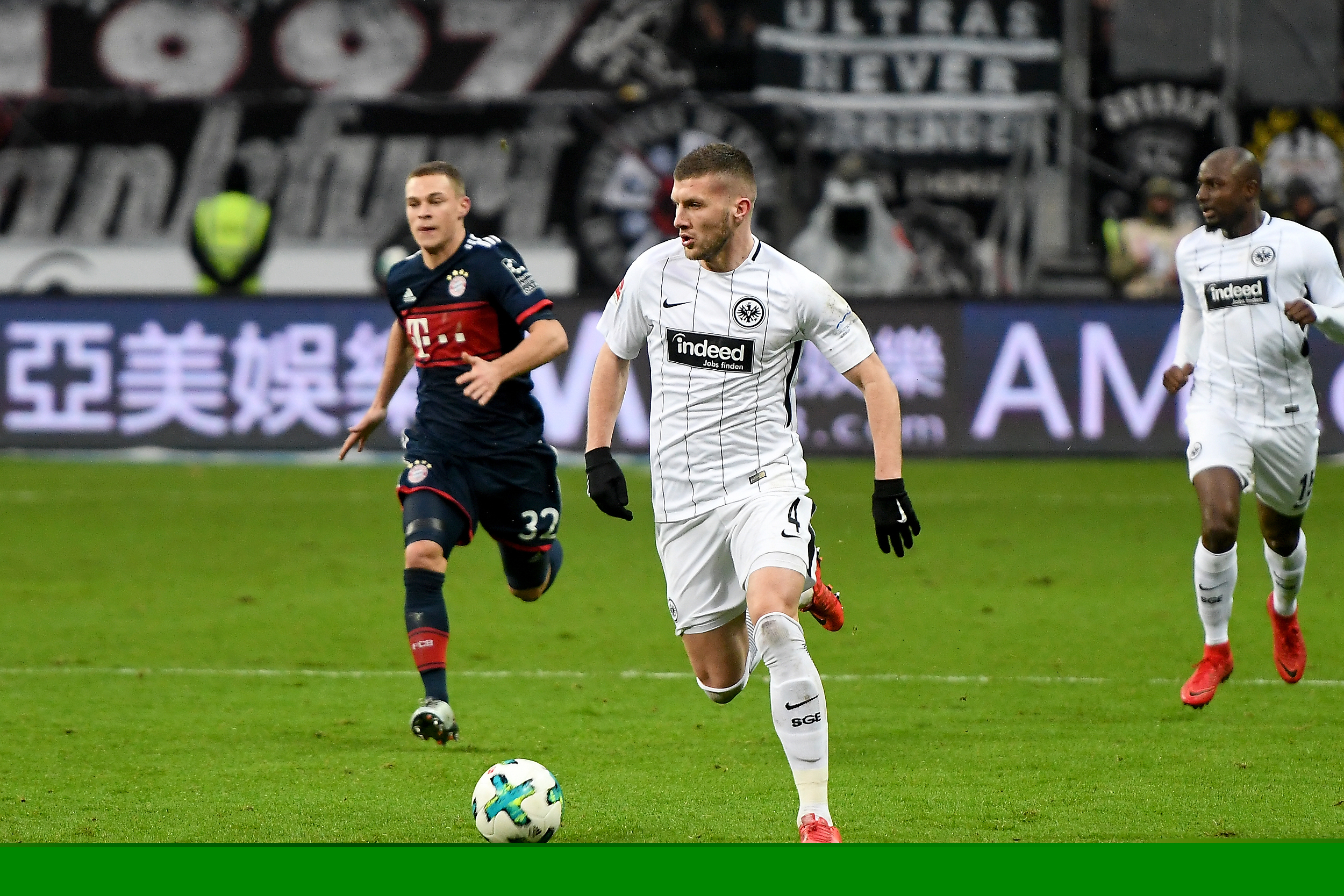 弗罗因德：对诺伊尔的未来我们并不着急；拜仁确实联系过安东尼（弗罗因德：诺伊尔的未来不急定论，拜仁已与安东尼取得联系）