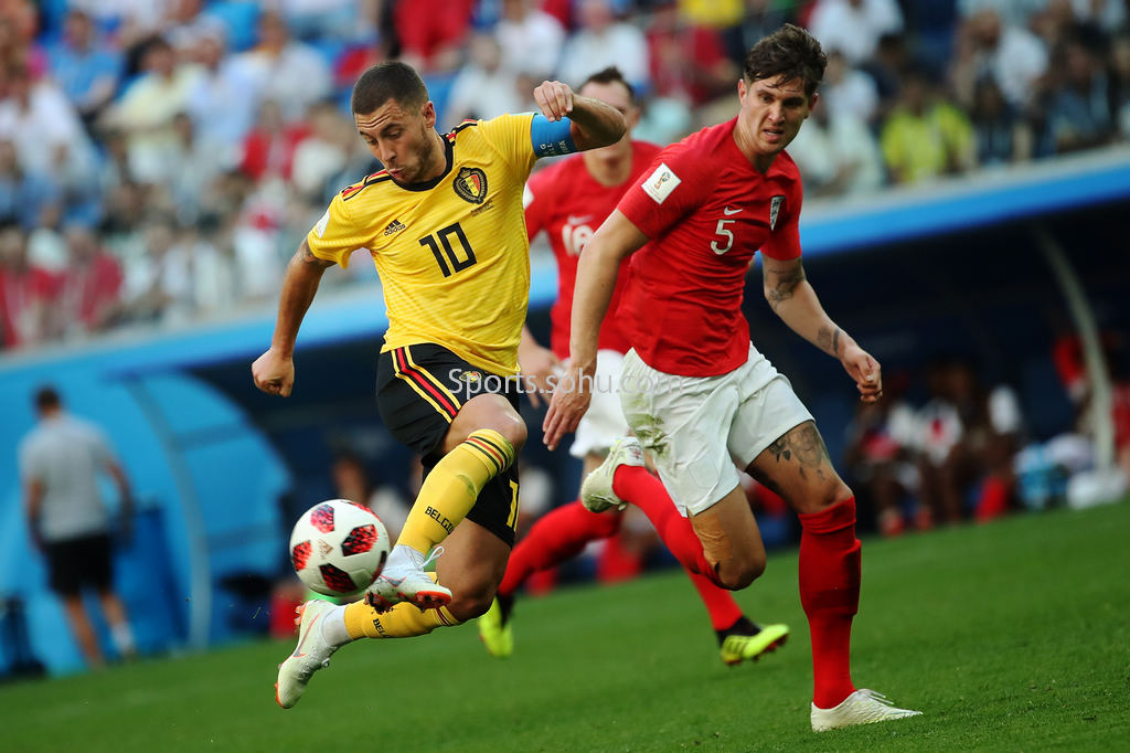 曼联拉什福德末段绝杀狼队（拉什福德压哨绝杀助曼联险胜狼队）