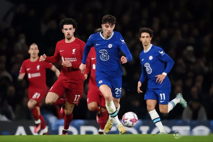 每体：皇马全队跑动距离比巴列卡诺少八公里，却多休息34小时（每体：休息多34小时，皇马全队跑动仍少巴列卡诺8公里）