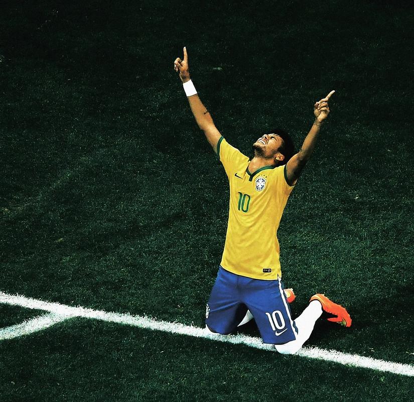 卡拉格痛批萨拉赫：可耻，自私，巨星特权不能这么搞（卡拉格怒斥萨拉赫：丢人又自私，别再滥用巨星特权）